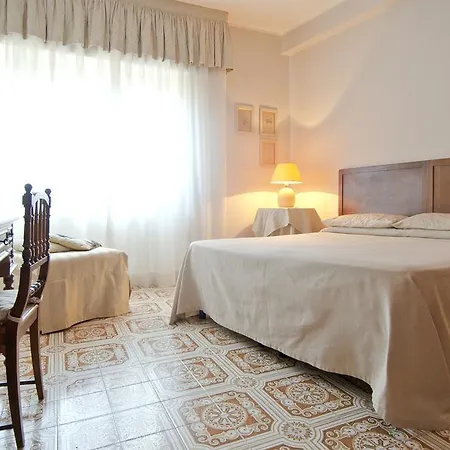 Mimi Rooms Cagliari Zimmer foto